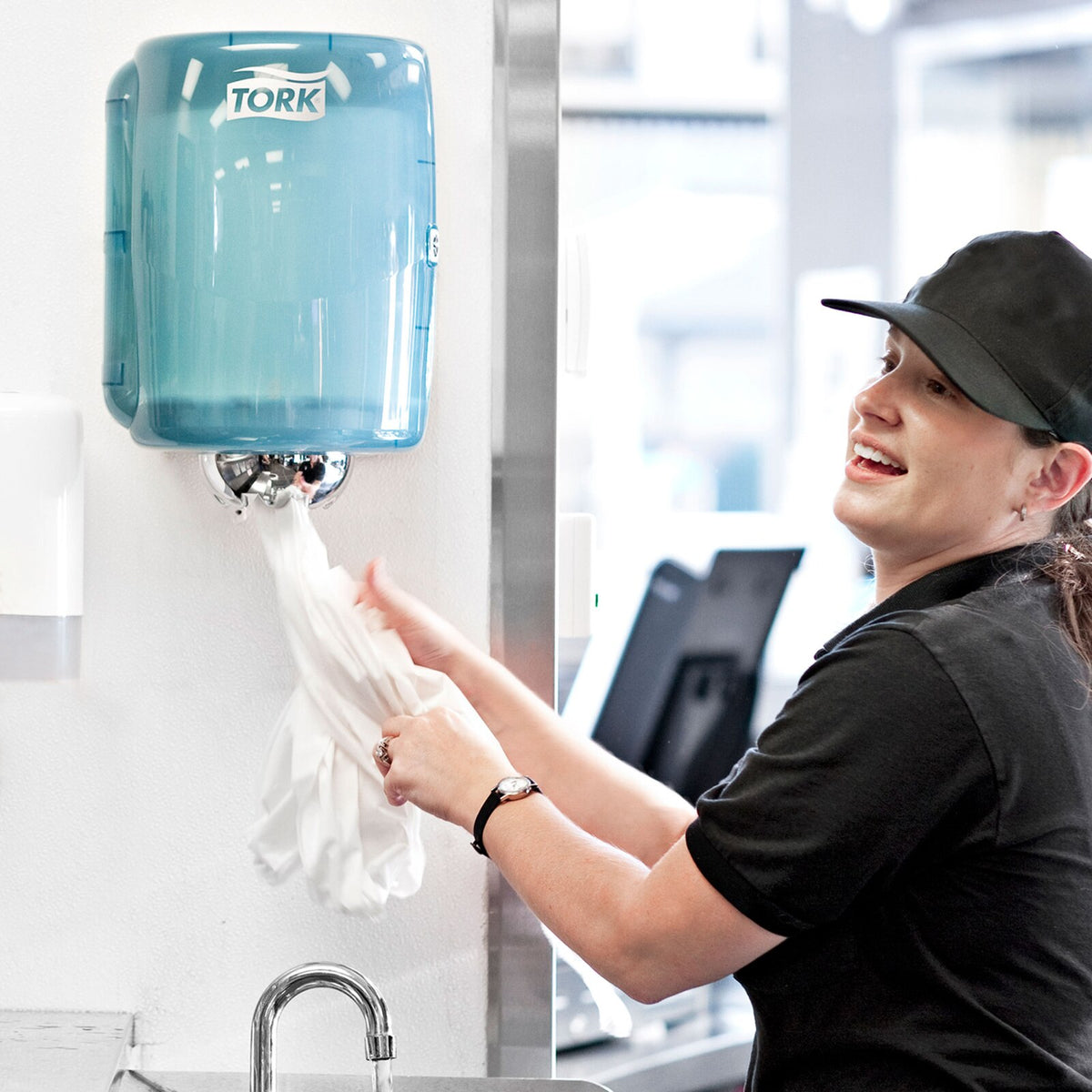 Tork Dispenser Maxi a estrazione centrale